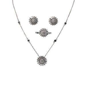 Luxurious White Diamond Half Set